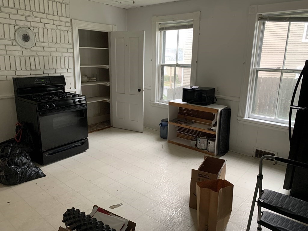 17 Whipple Street Worcester, MA 01607 - Photo 19 of 26 Gallery Image 19