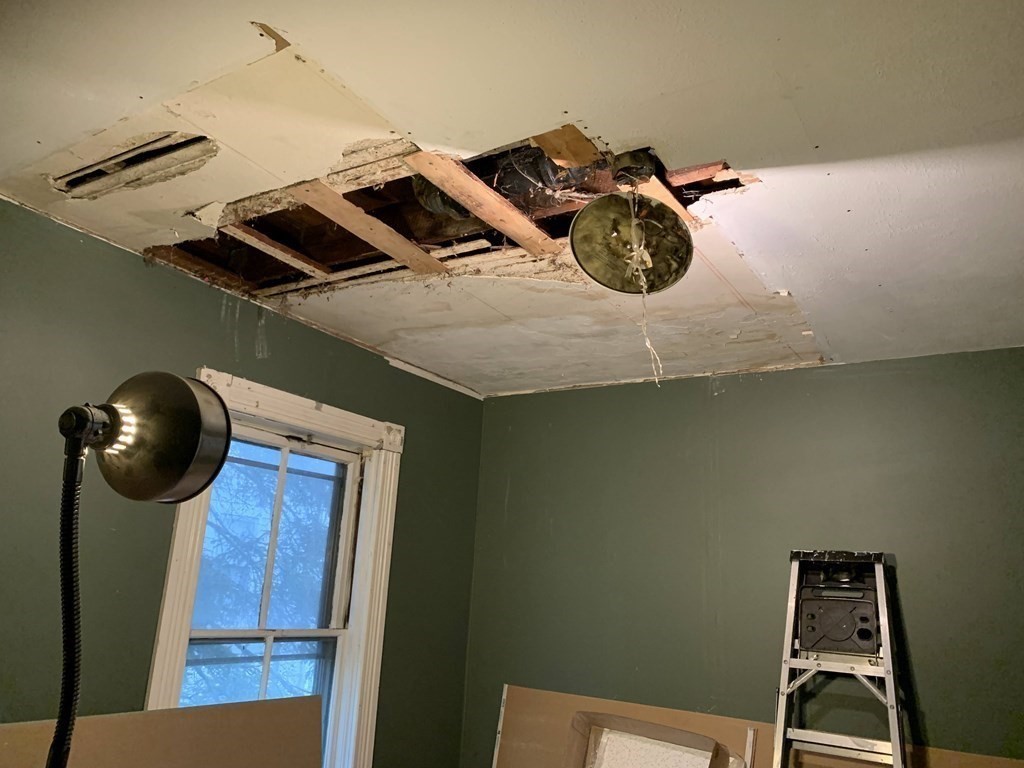 17 Whipple Street Worcester, MA 01607 - Photo 3 of 26 Gallery Image 3