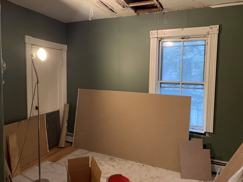 17 Whipple Street Worcester, MA 01607 - Photo 4 of 26 Gallery Image 4