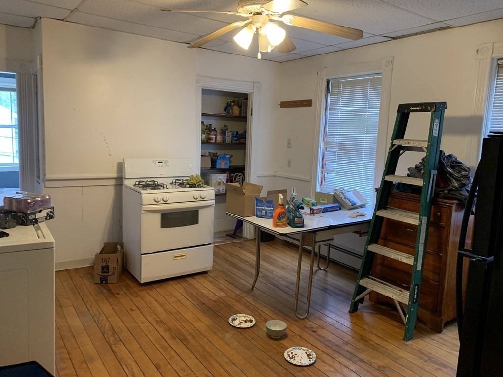 17 Whipple Street Worcester, MA 01607 - Photo 6 of 26 Gallery Image 6