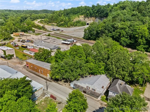 $35,000 | 276 South Bradley Street, Marengo, IN 47140