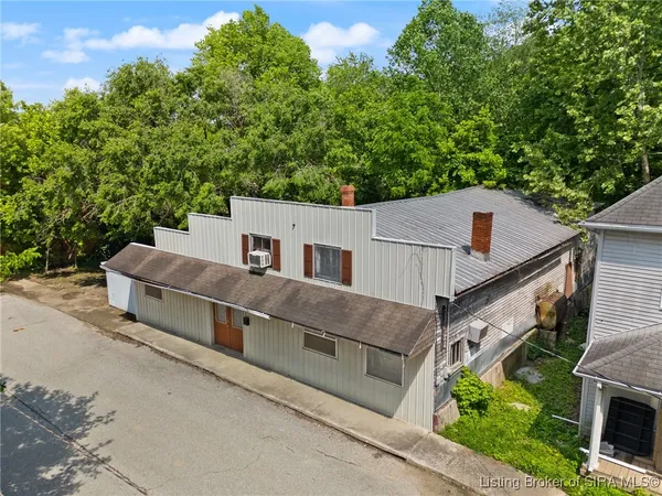 $35,000 | 276 South Bradley Street, Marengo, IN 47140