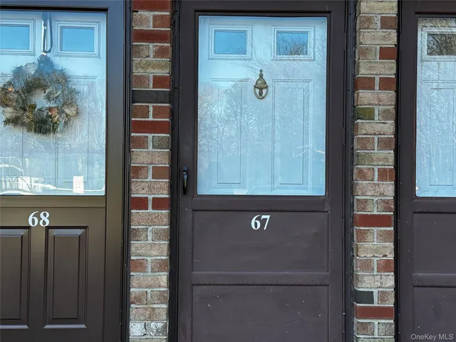 $2,000 | 67 Bailey Court, Unit 67, Middle Island, NY 11953