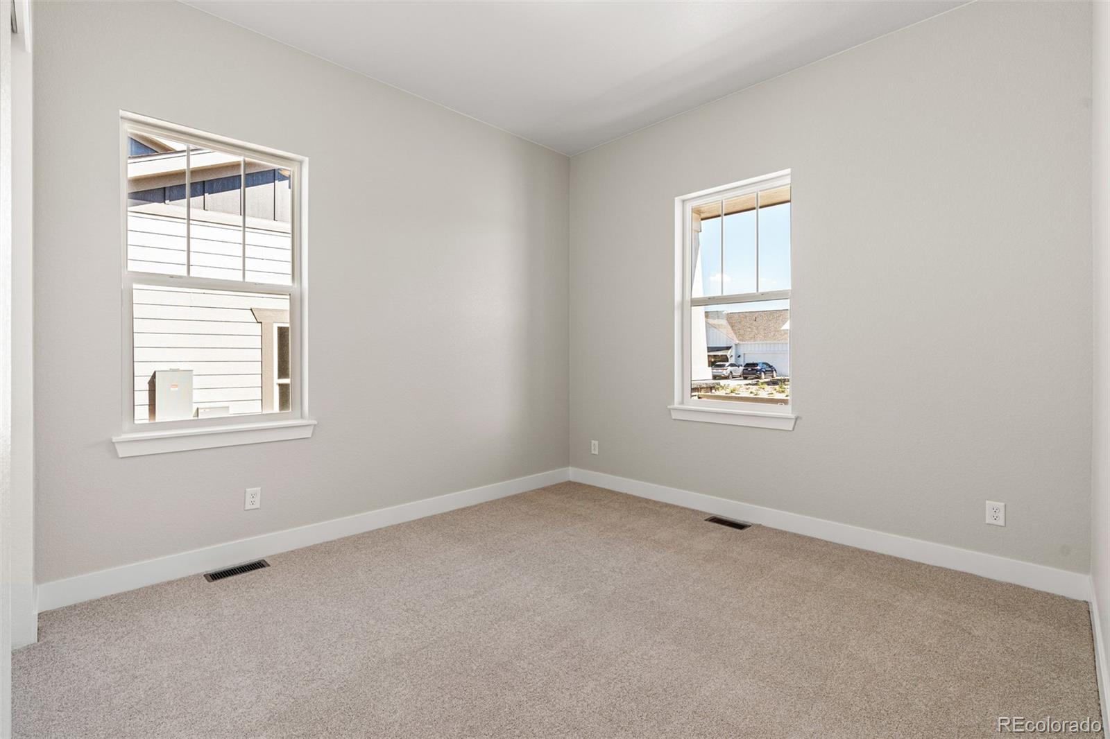 3885 Freestone Point Castle Rock, CO 80108 - Photo 12 of 24