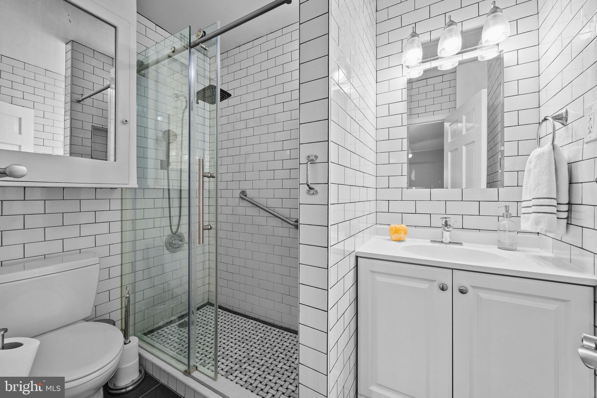 2601 Pennsylvania Avenue, Unit 205 Philadelphia, PA 19130 - Photo 15 of 32