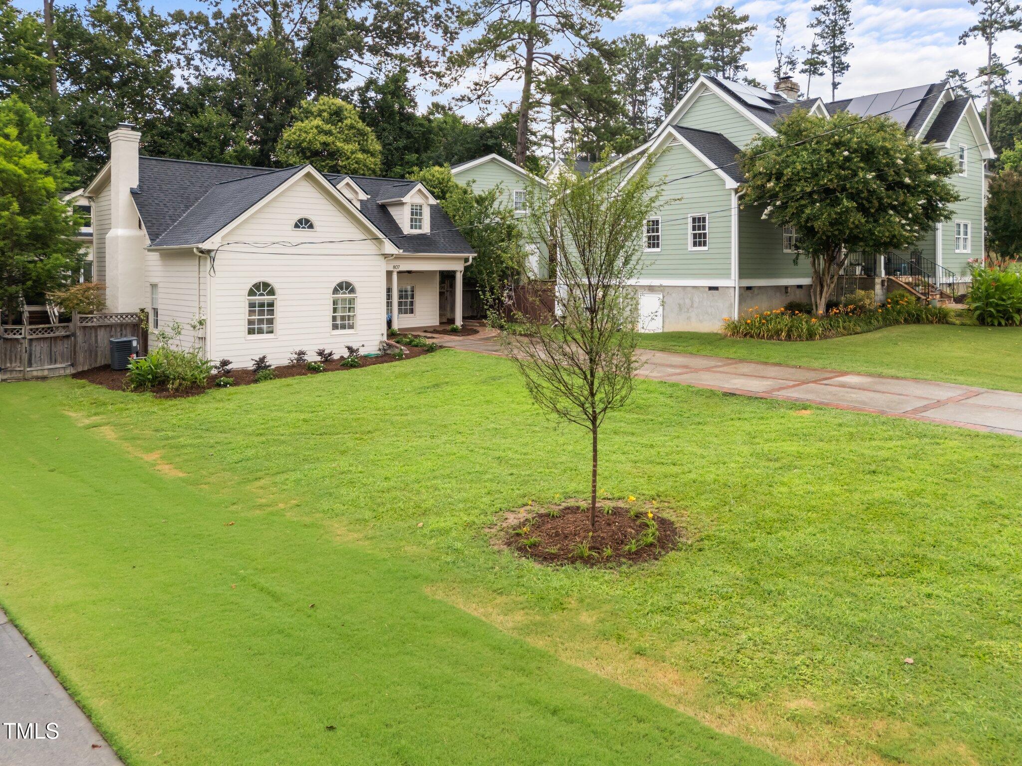 807 Edmund Street Raleigh, NC 27604 - Photo 33 of 35 34-web-or-mls-DJI_20250625144559_0055_D