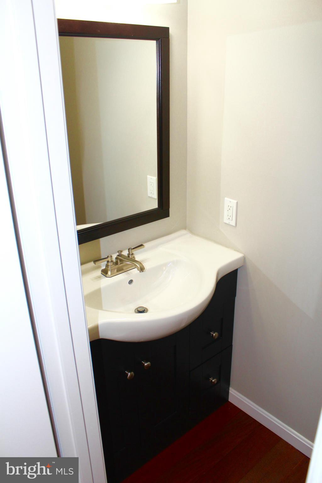 1150 Bandy Run Road Herndon, VA 20170 - Photo 12 of 25 Bath
