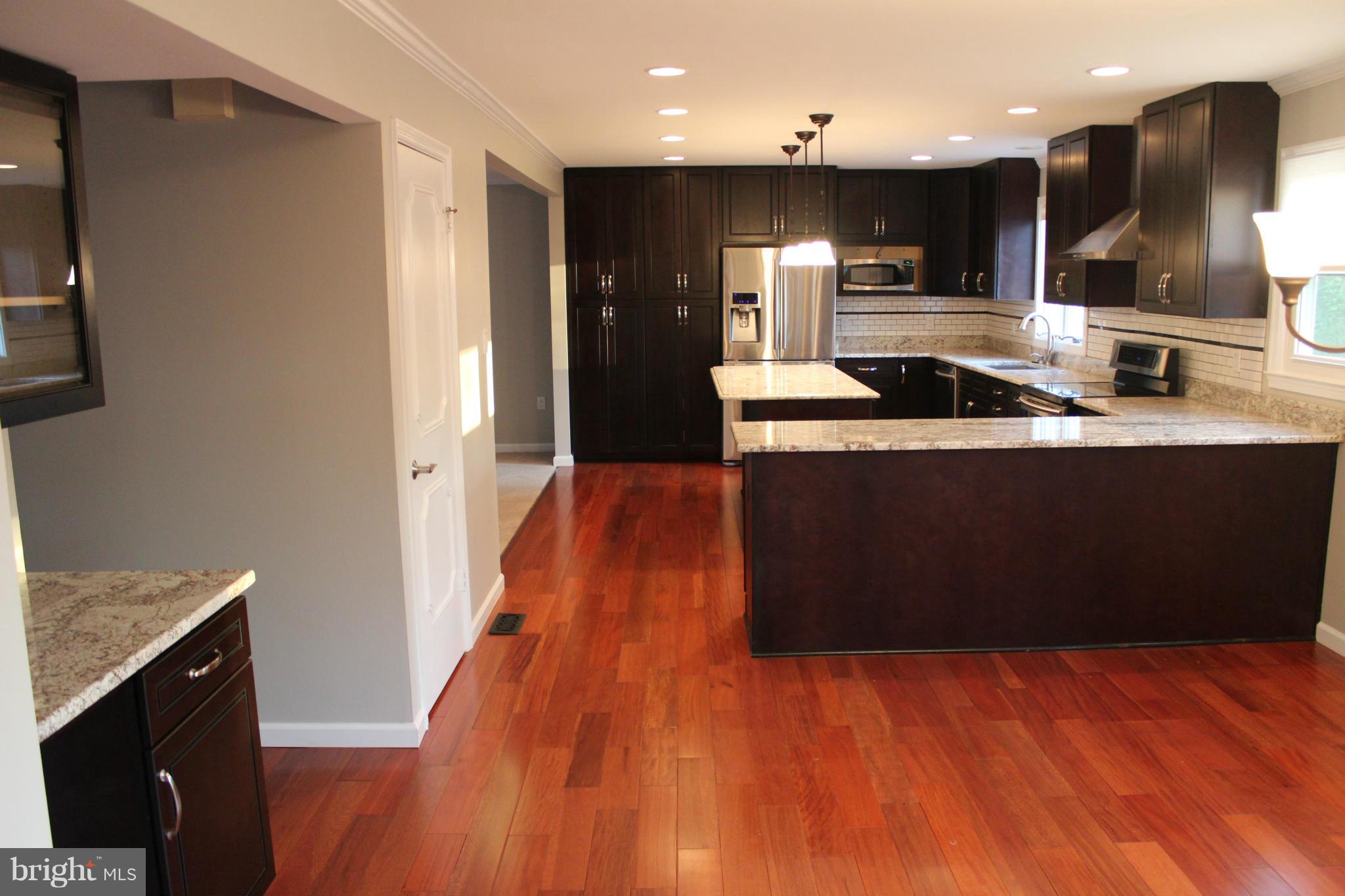 1150 Bandy Run Road Herndon, VA 20170 - Photo 22 of 25 Kitchen
