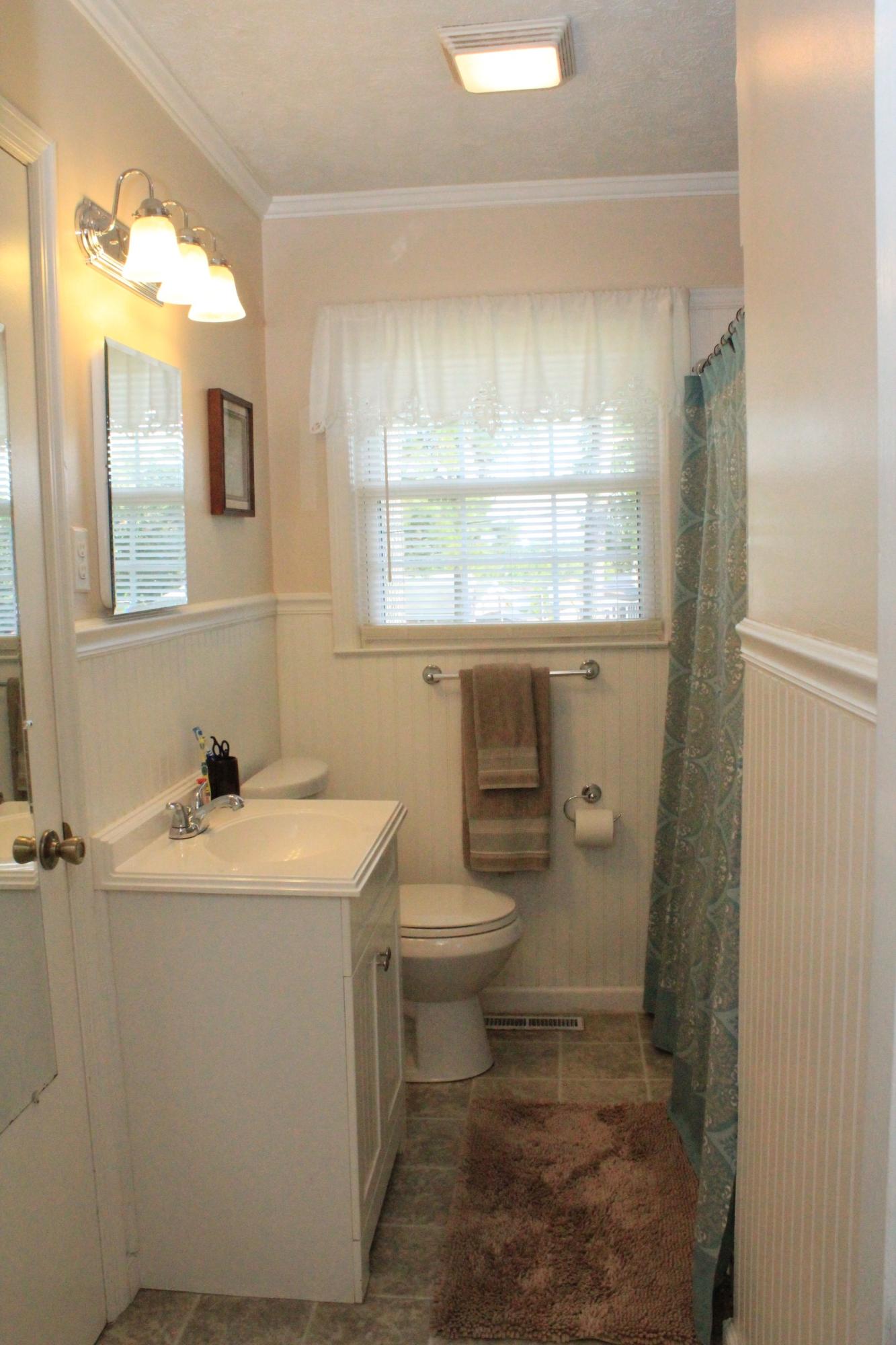 109 Phillips Circle Rockingham, NC 28379 - Photo 12 of 19 Hall Bath