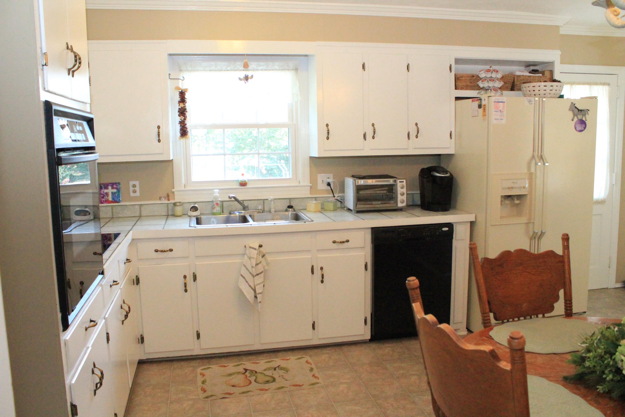 109 Phillips Circle Rockingham, NC 28379 - Photo 3 of 19 Kitchen