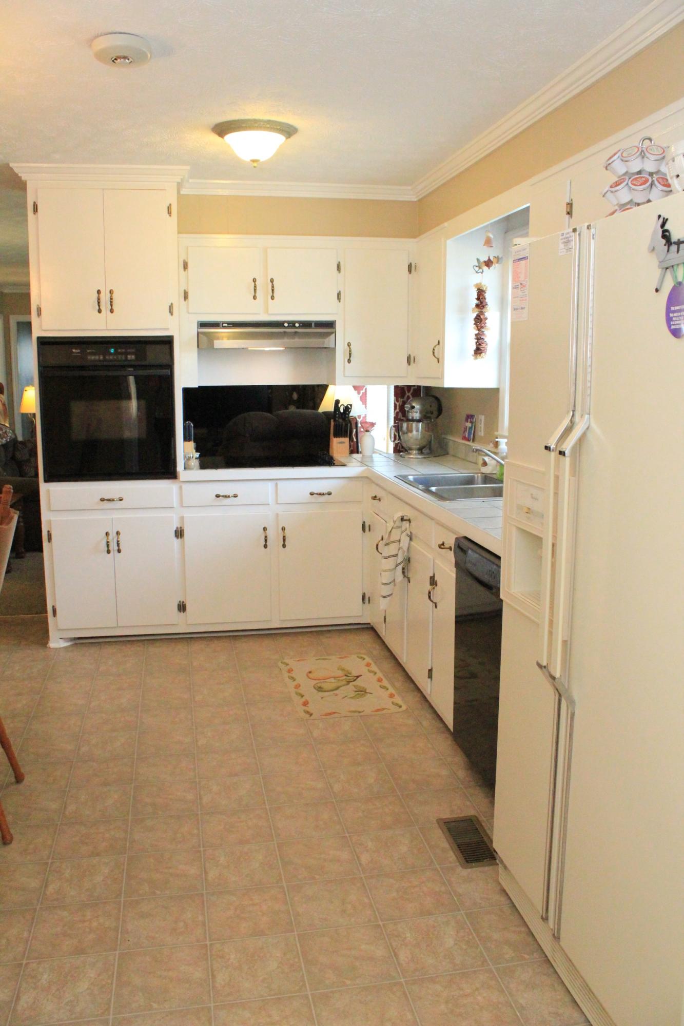 109 Phillips Circle Rockingham, NC 28379 - Photo 5 of 19 Kitchen