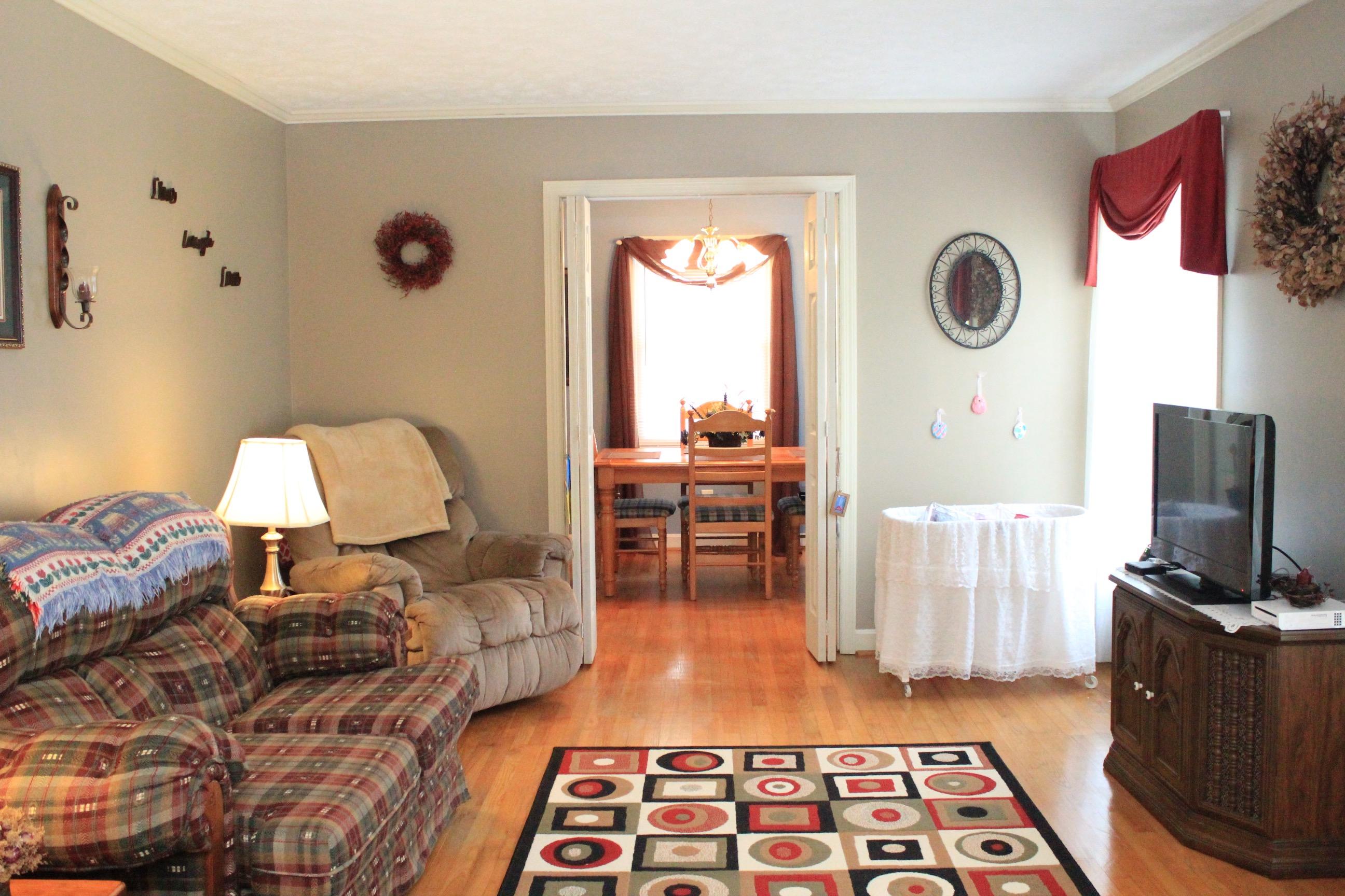 109 Phillips Circle Rockingham, NC 28379 - Photo 6 of 19 Formal Living