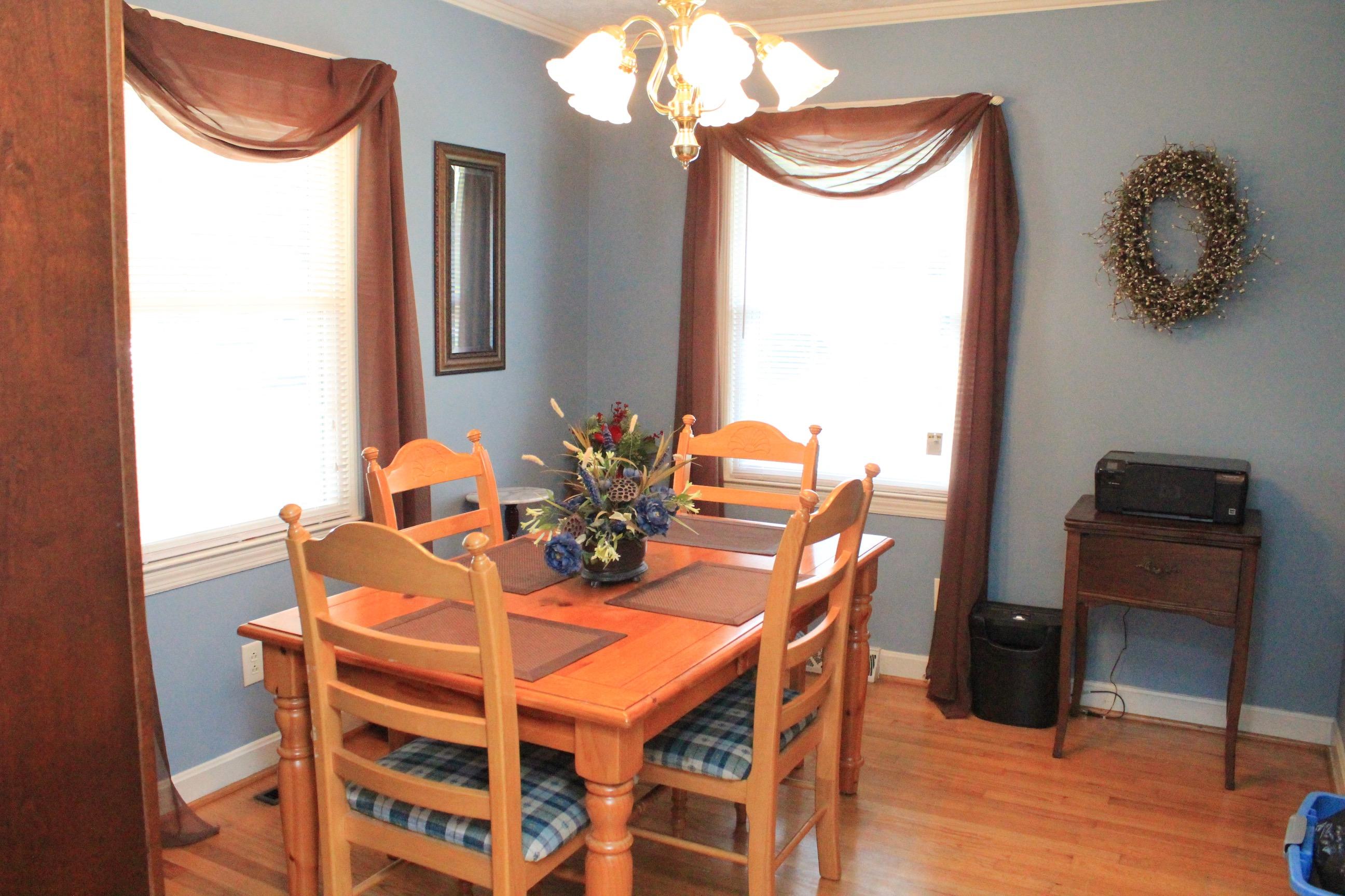 109 Phillips Circle Rockingham, NC 28379 - Photo 8 of 19 Dining Room