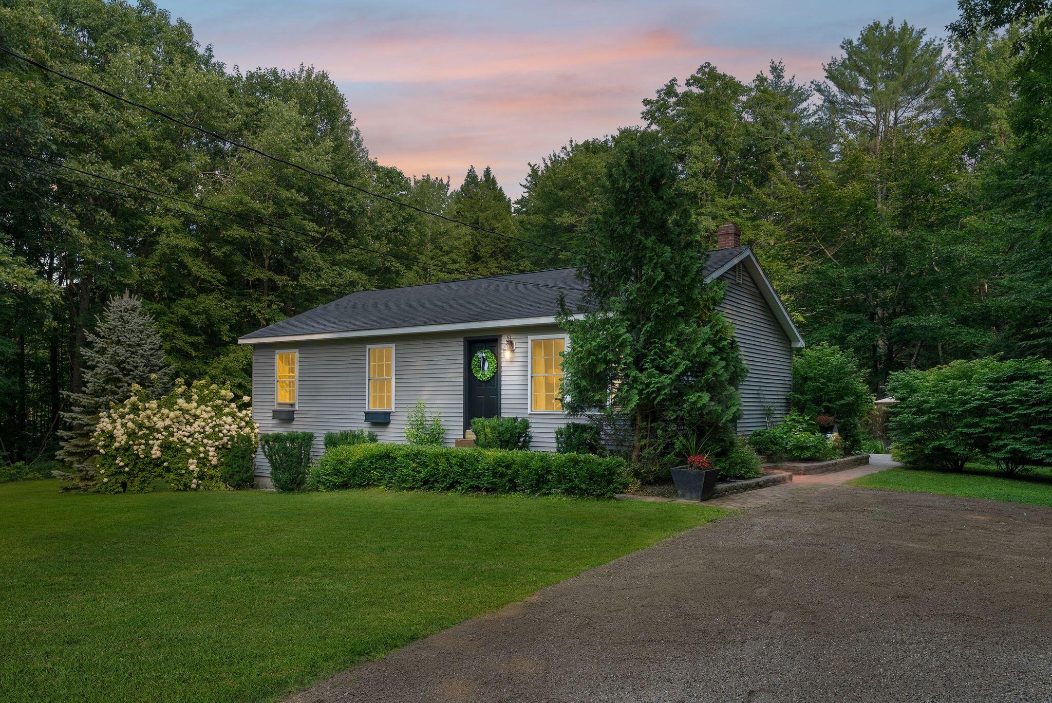 21 Eastview Road Mechanic Falls, ME 04256 - Photo 21 of 40 1_VTDSC09154