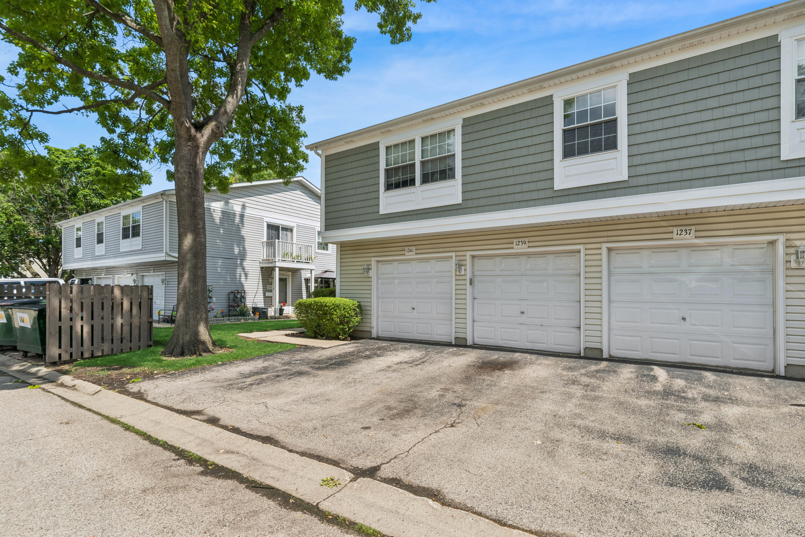 1237 Oboe Court Wheeling, IL 60090 - Photo 15 of 18