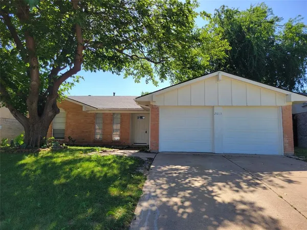 $1,900 | 2013 Victoria Drive, Garland, TX 75040