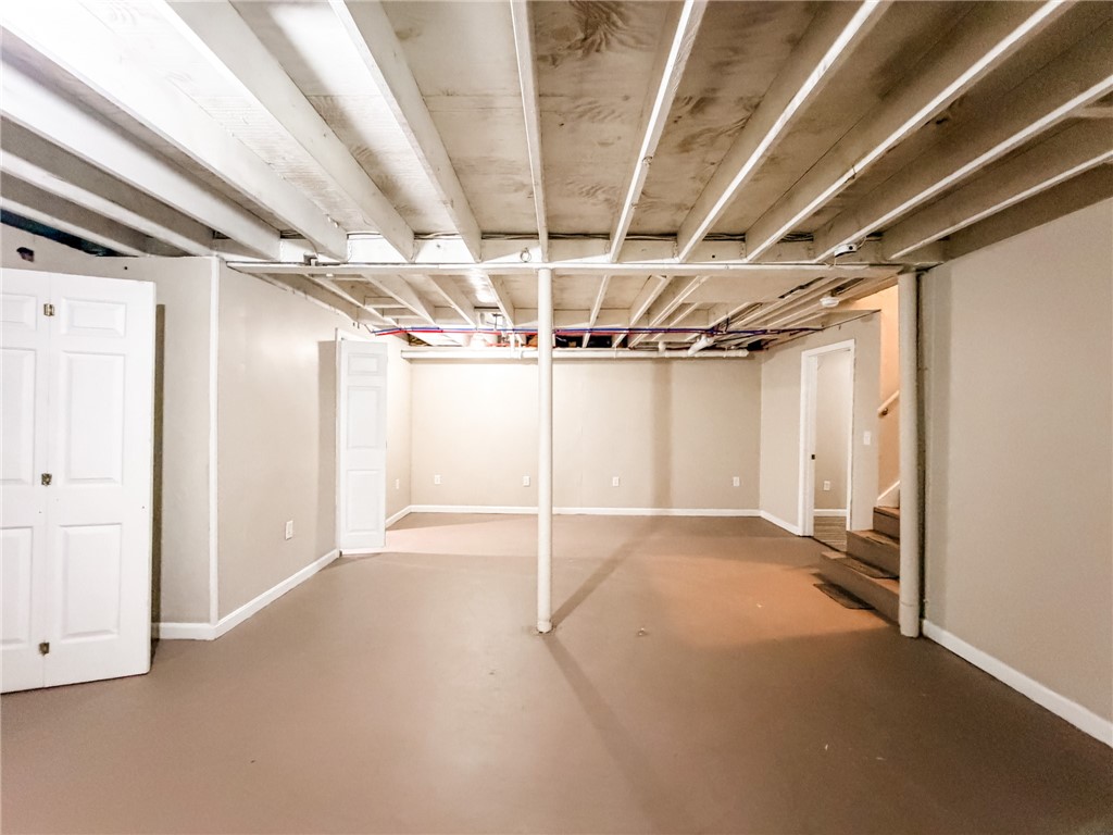 56 Hyacinth Street Providence, RI 02904 - Photo 13 of 22