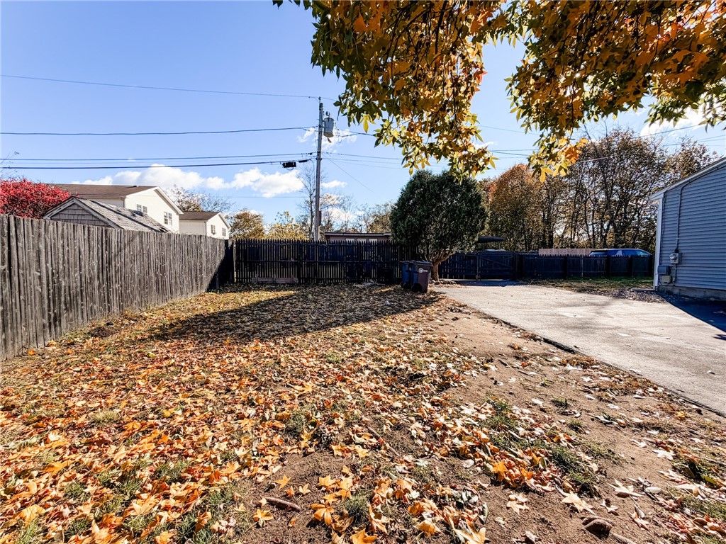 56 Hyacinth Street Providence, RI 02904 - Photo 18 of 22