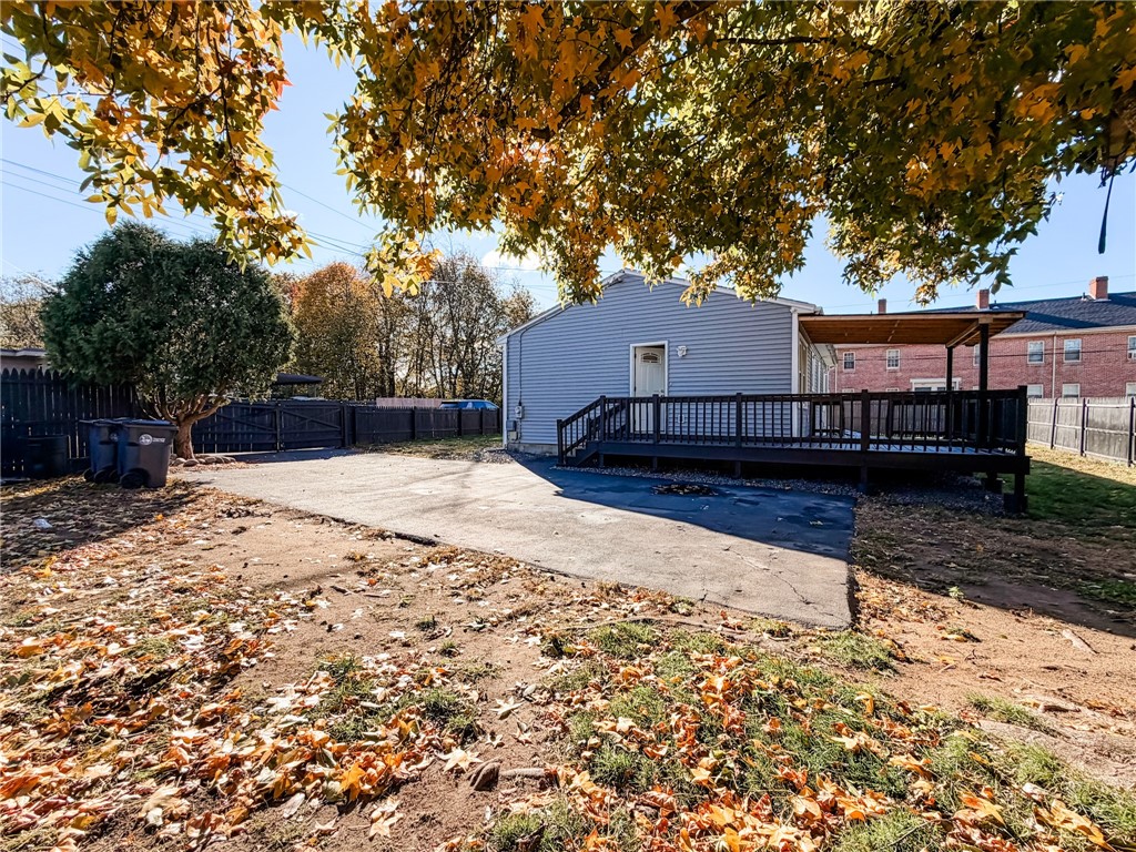 56 Hyacinth Street Providence, RI 02904 - Photo 6 of 22