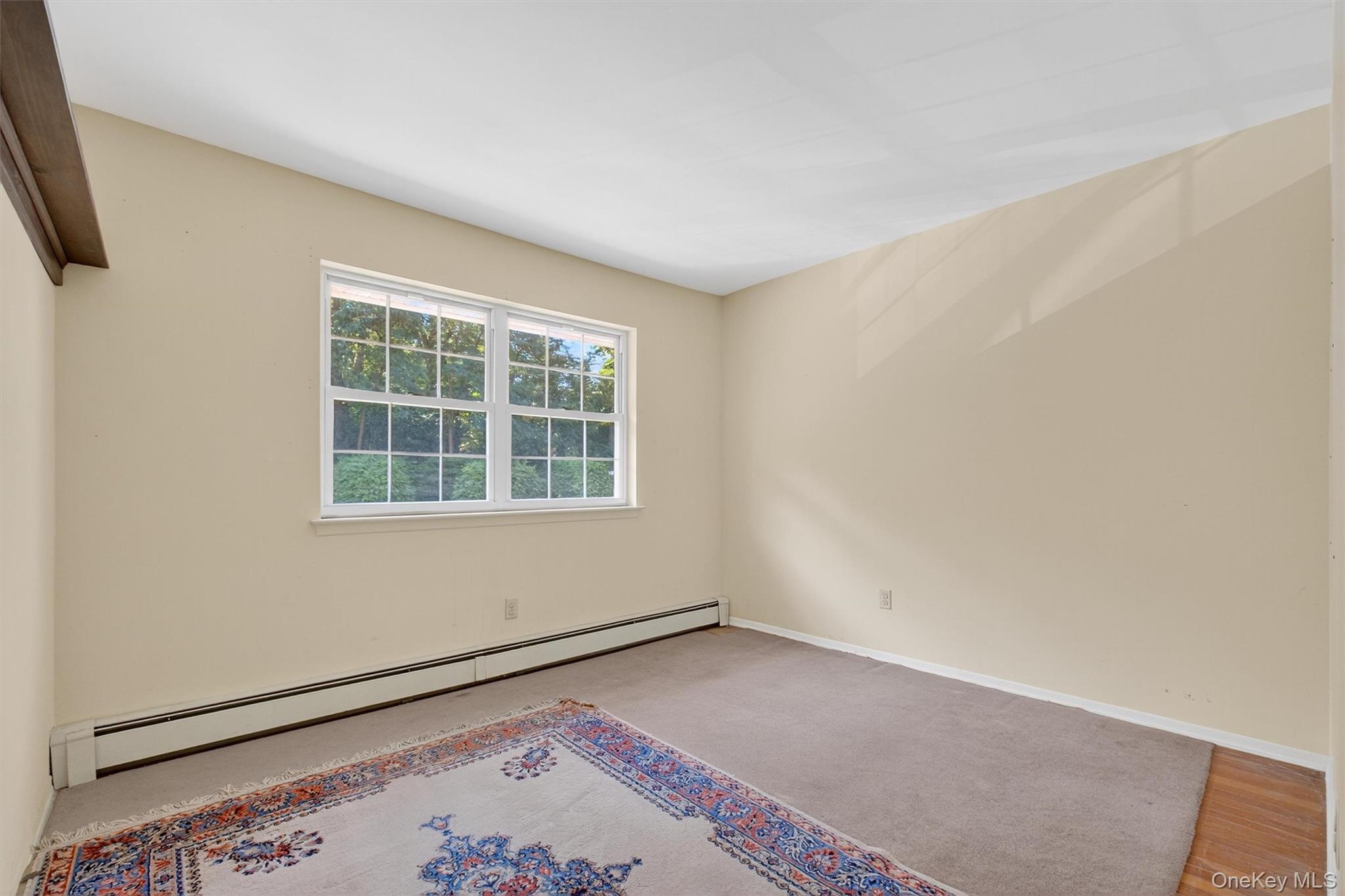 1840 Crompond Road, Unit 5C8 Peekskill, NY 10566 - Photo 23 of 36 an empty room with a window