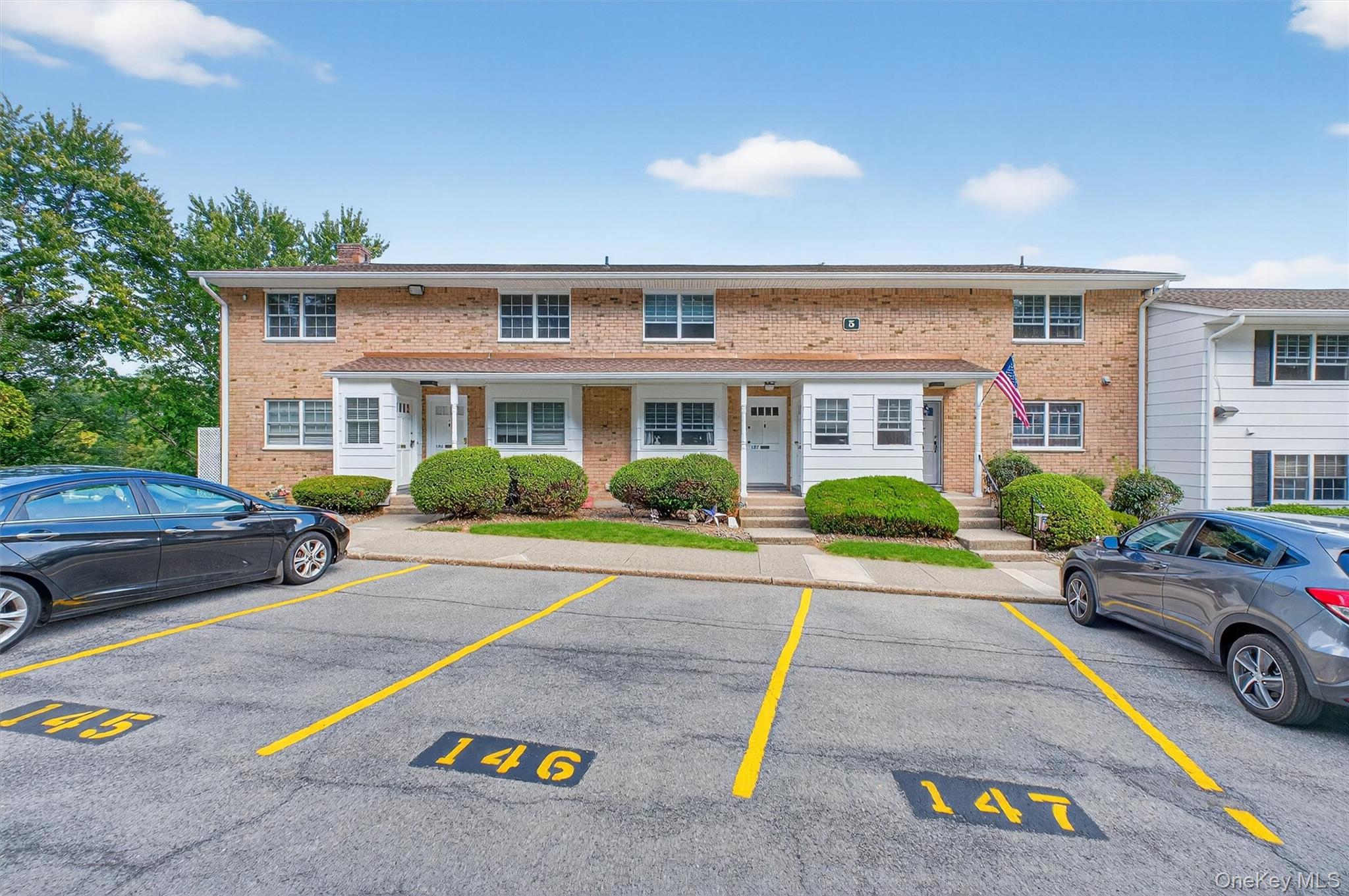 1840 Crompond Road, Unit 5C8 Peekskill, NY 10566 - Photo 3 of 36 a house view with a outdoor space