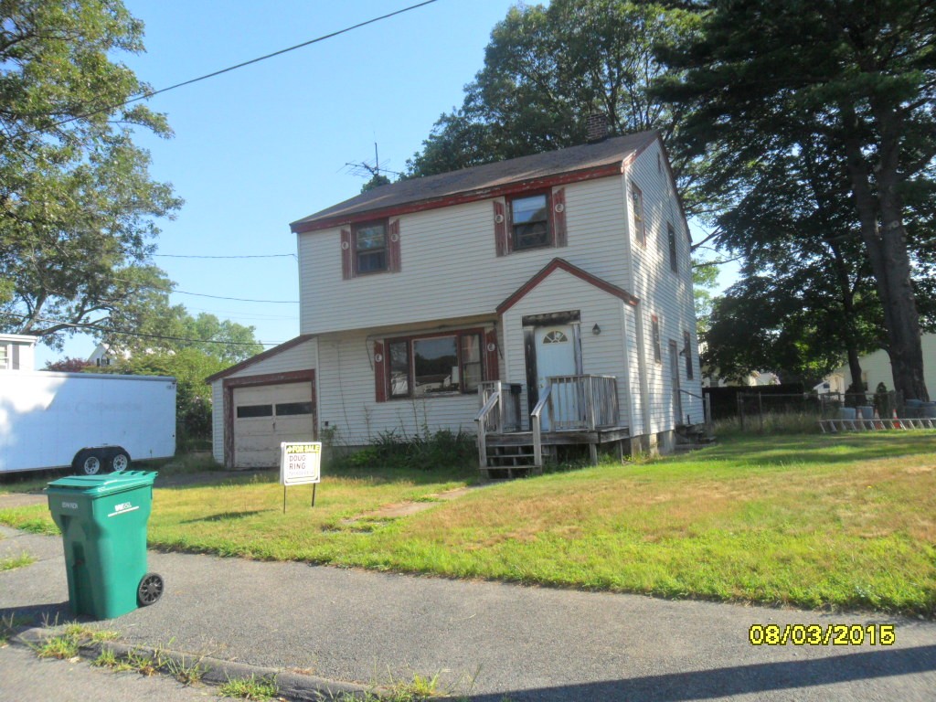 5 Saunders Road Lynn, MA 01904 - Photo 1 of 2 Gallery Image 1