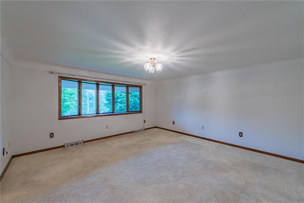 450 Slate Run Road Greensburg, PA 15601 - Photo 6 of 25 Gallery Image 6