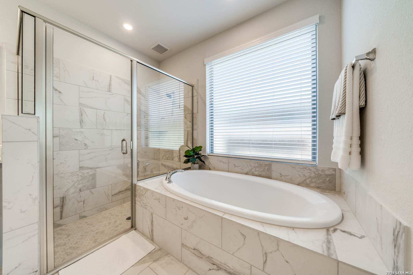 1720 Field Brook Seguin, TX 78155 - Photo 15 of 25