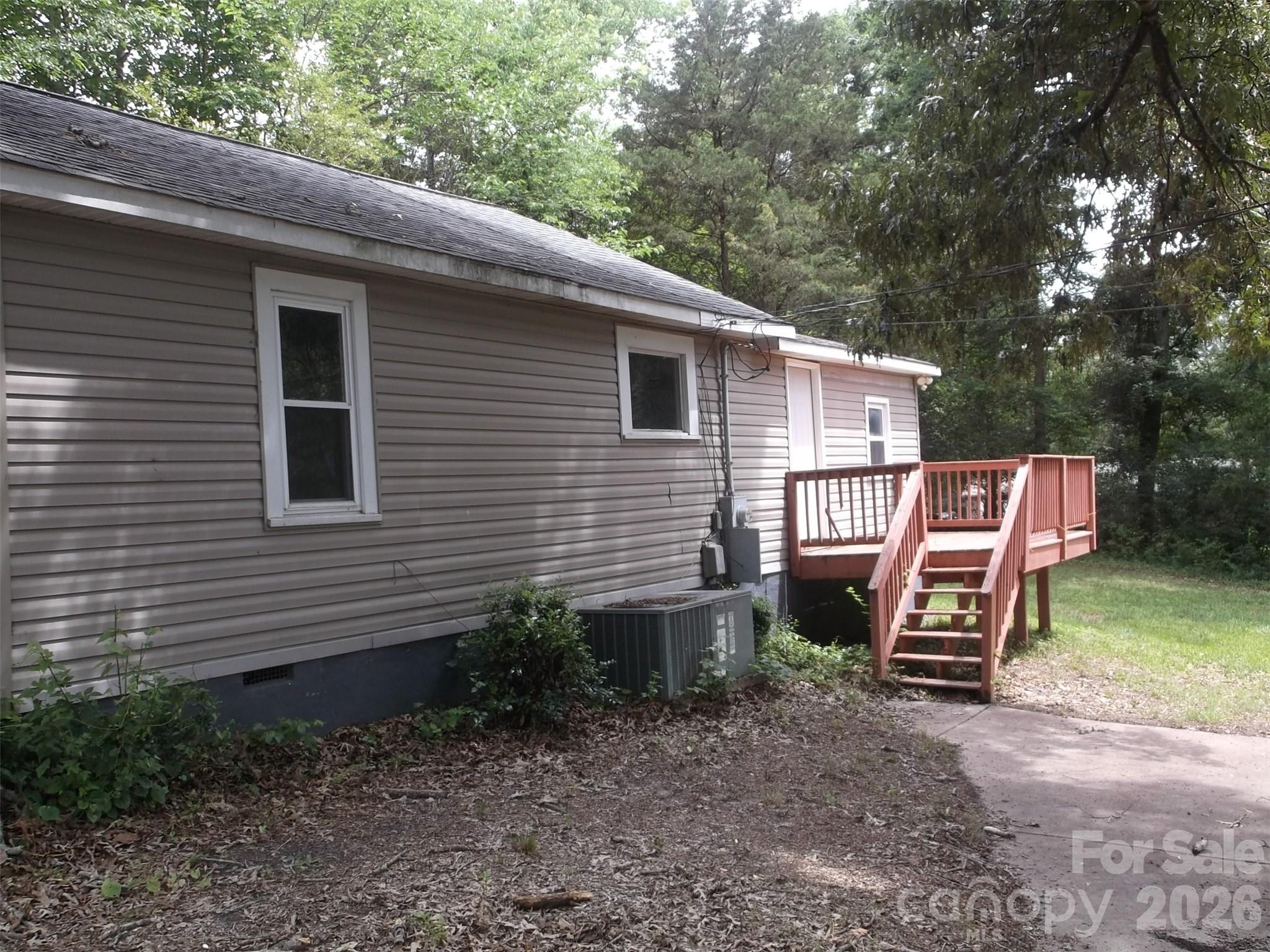 310 Arbor Street Wadesboro, NC 28170 - Photo 3 of 10