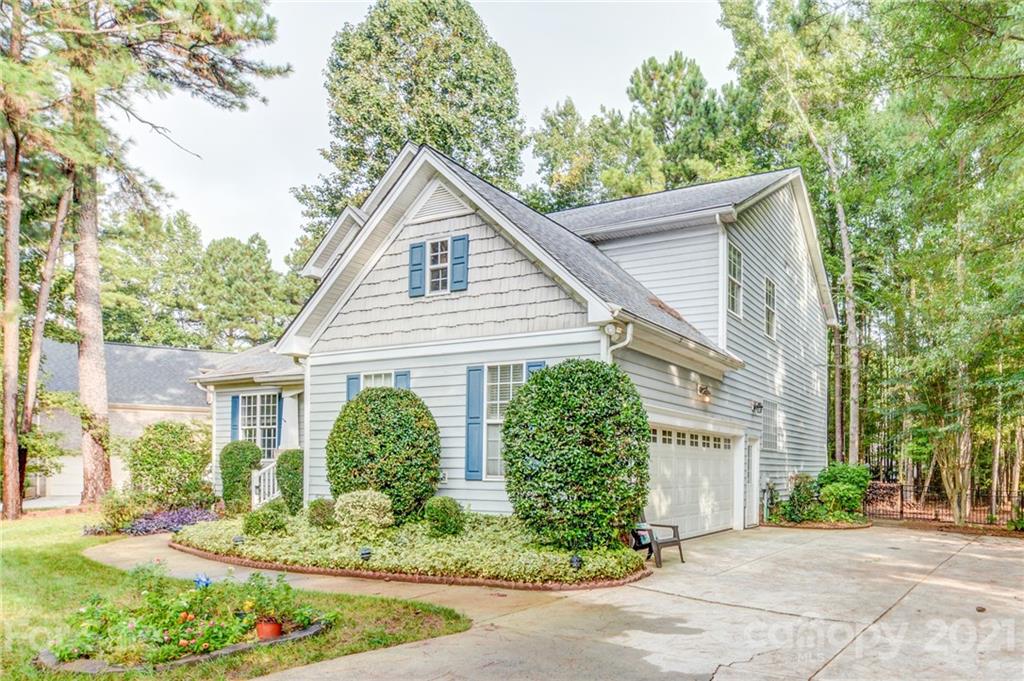1712 Mineral Springs Road Clover, SC 29710 - Photo 2 of 44 Gallery Image 2