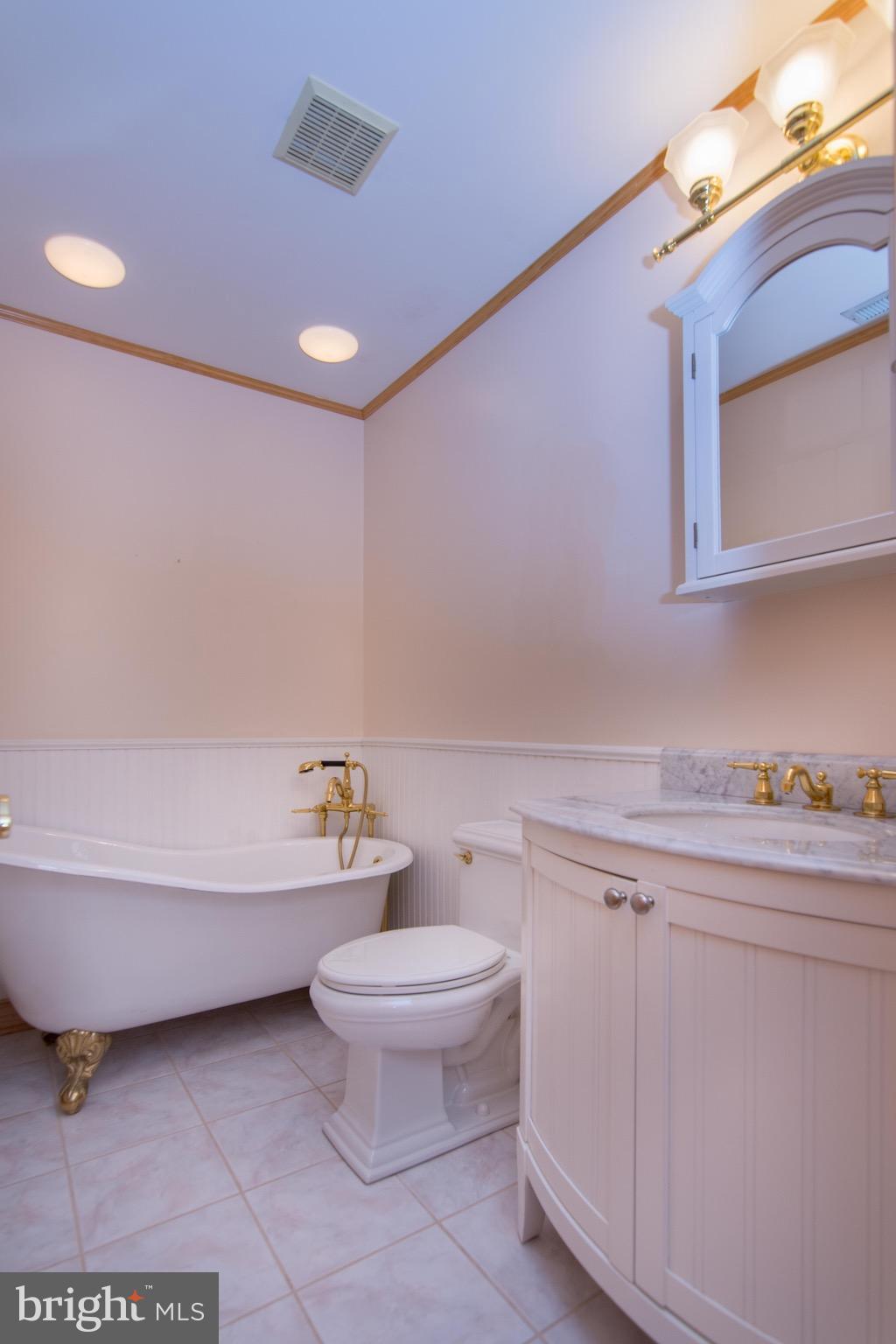 4962 Lerch Drive Shady Side, MD 20764 - Photo 13 of 24 Bath