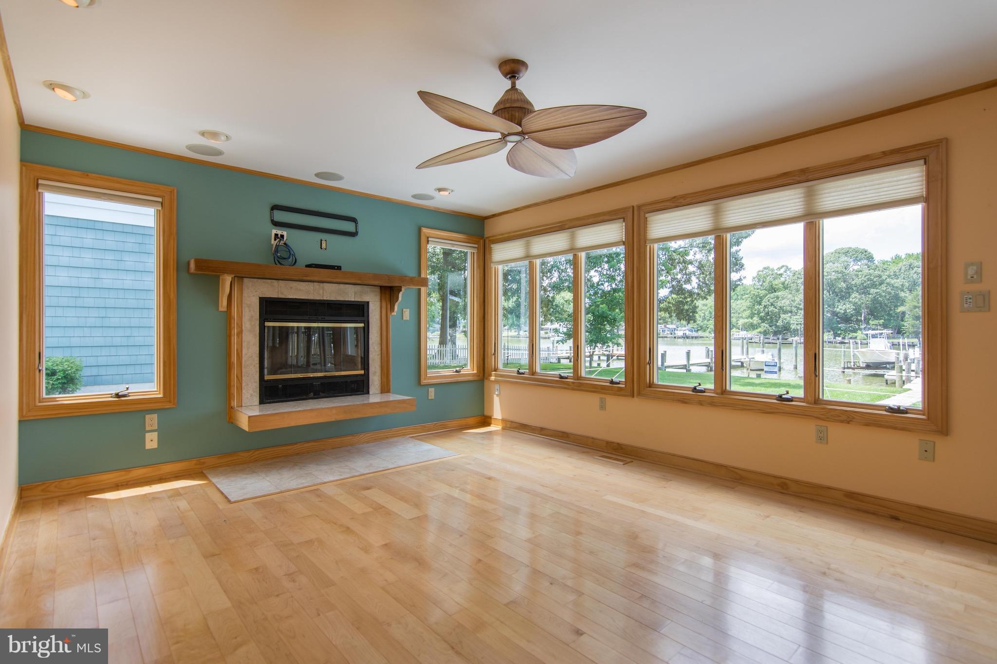 4962 Lerch Drive Shady Side, MD 20764 - Photo 6 of 24 Family Room