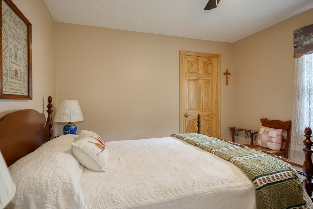 5 Faulkner Road Grafton, MA 01536 - Photo 23 of 42