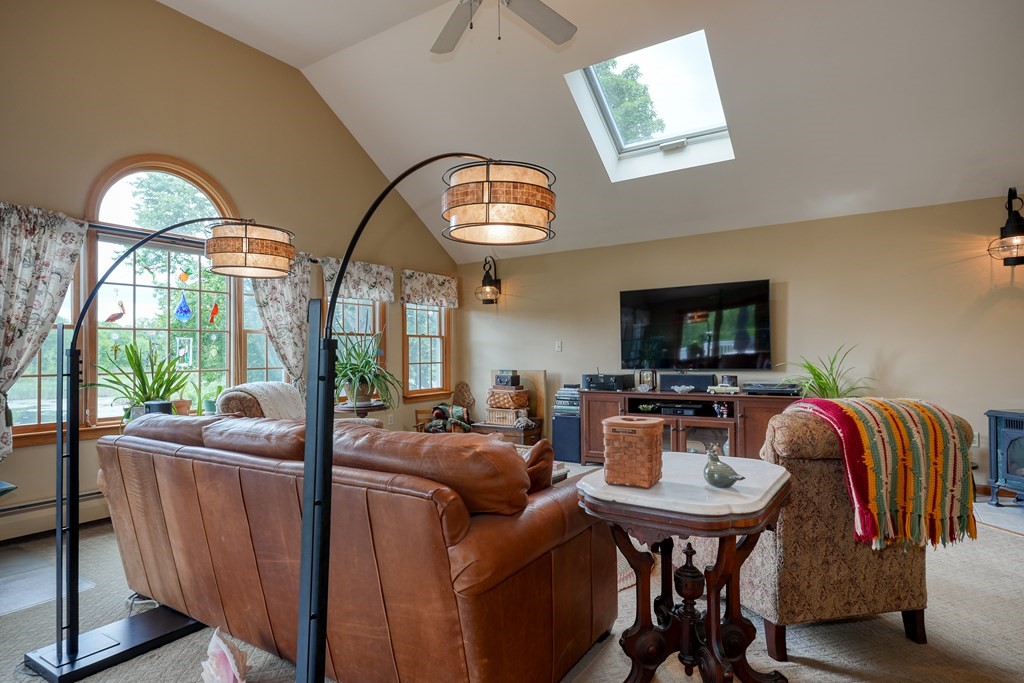 5 Faulkner Road Grafton, MA 01536 - Photo 8 of 42