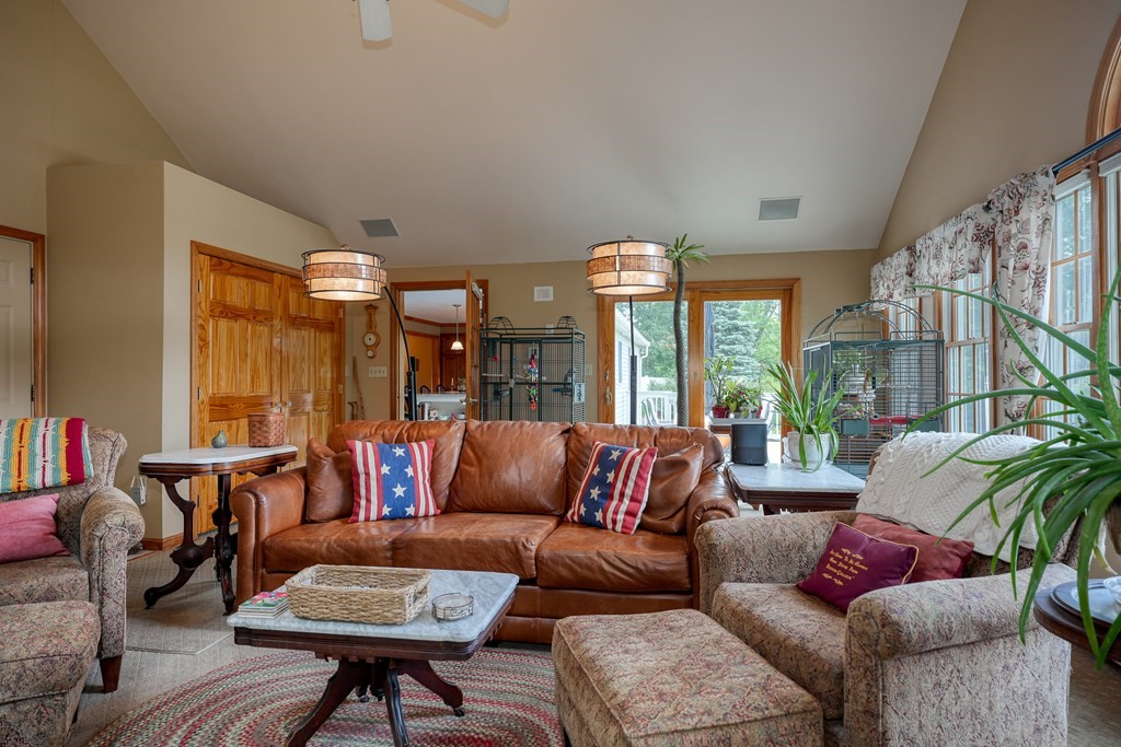 5 Faulkner Road Grafton, MA 01536 - Photo 10 of 42