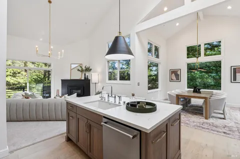 $2,995,000 | 405 Laverne Avenue, Mill Valley, CA 94941
