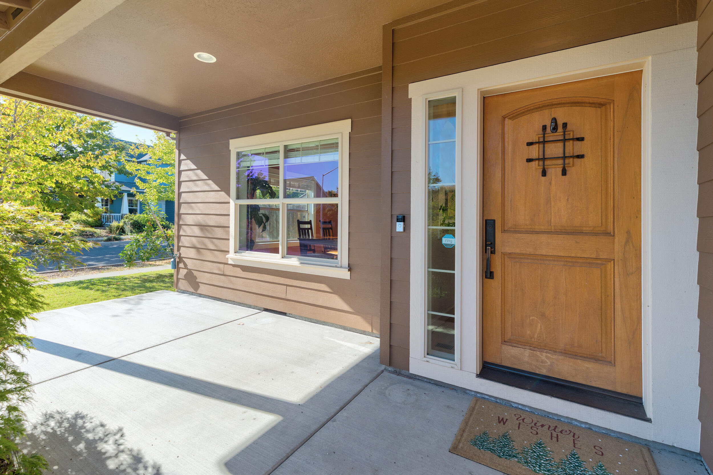 1032 Lithia Way Talent, OR 97540 - Photo 2 of 39 0R1A3748_49_50_51_52