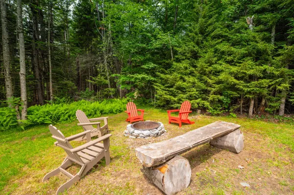 $499,000 | 45 Bluebrook Road, West Dover, VT 05356