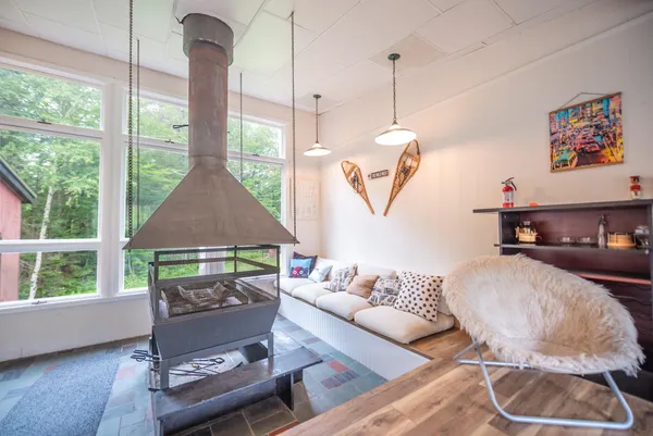 $499,000 | 45 Bluebrook Road, West Dover, VT 05356