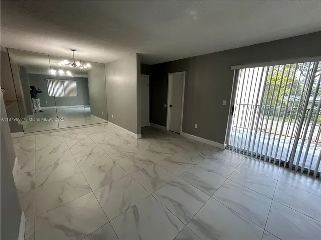 $1,850 | 1225 Northeast 124th Street, Unit 20C, North Miami, FL 33161