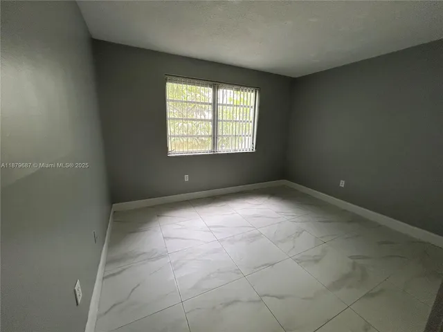 $1,850 | 1225 Northeast 124th Street, Unit 20C, North Miami, FL 33161