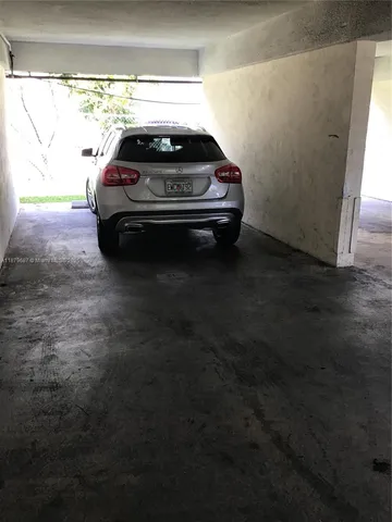 $1,850 | 1225 Northeast 124th Street, Unit 20C, North Miami, FL 33161