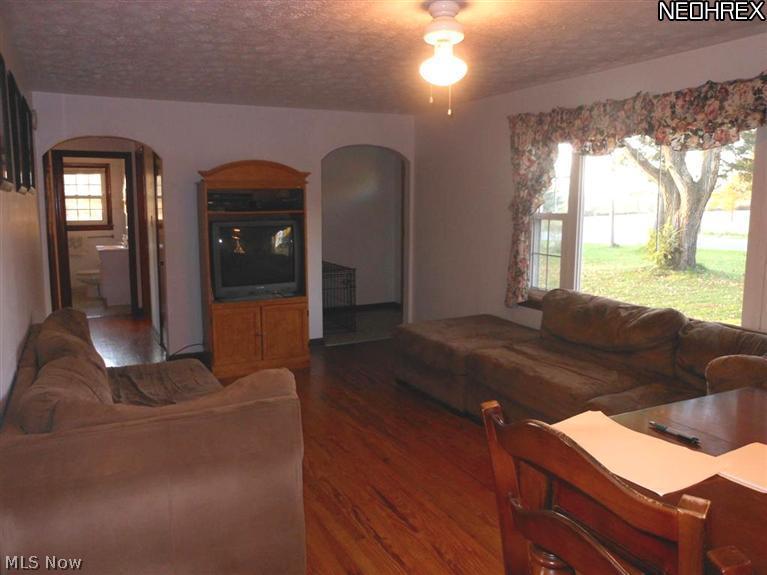 8690 Tallmadge Road Diamond, OH 44412 - Photo 11 of 19 Gallery Image 11