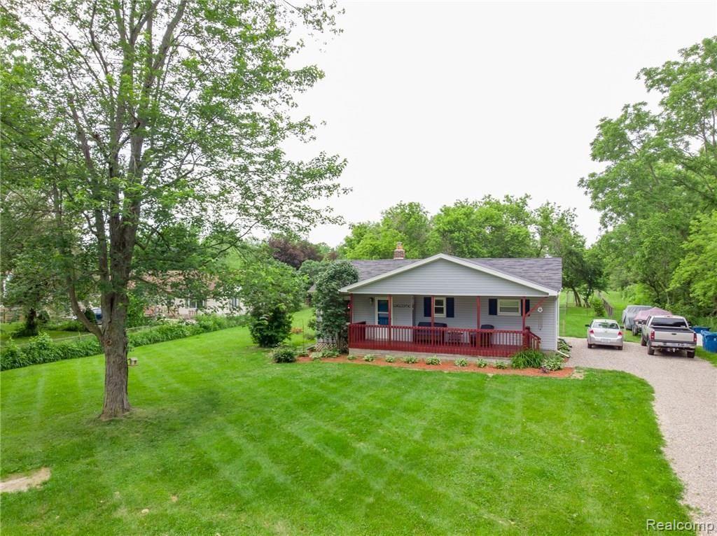 2134 West Ray Road Fenton, MI 48430 - Photo 23 of 24 2134 Ray Rd Aerial-0.jpg