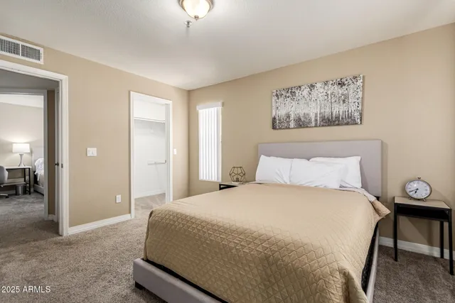 $2,000 | 2025 East Campbell Avenue, Unit 246, Phoenix, AZ 85016