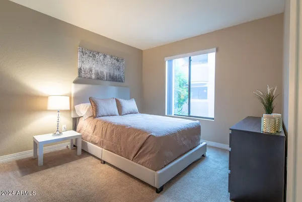 $2,000 | 2025 East Campbell Avenue, Unit 246, Phoenix, AZ 85016