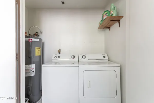 $2,000 | 2025 East Campbell Avenue, Unit 246, Phoenix, AZ 85016