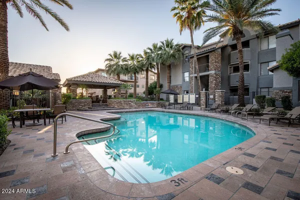 $2,000 | 2025 East Campbell Avenue, Unit 246, Phoenix, AZ 85016
