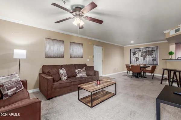 $2,000 | 2025 East Campbell Avenue, Unit 246, Phoenix, AZ 85016