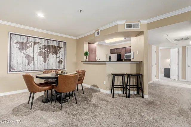 $2,000 | 2025 East Campbell Avenue, Unit 246, Phoenix, AZ 85016